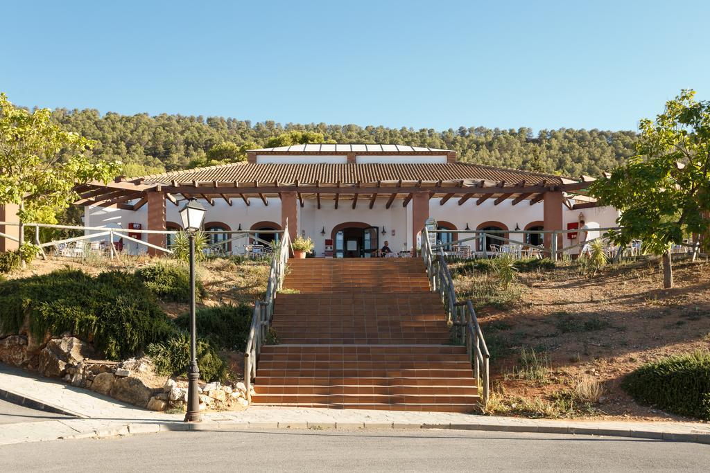 Camping La Sierrecilla Humilladero Exterior photo