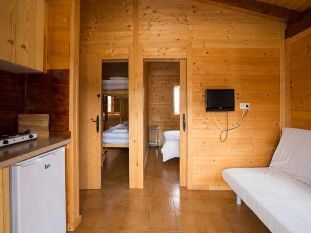 Camping La Sierrecilla Humilladero Room photo